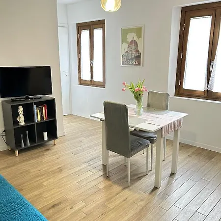 Casa Divina فيليني فالدارنو